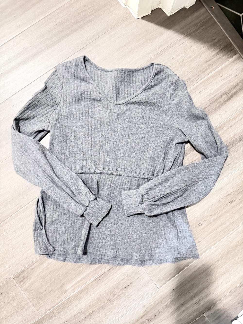 SHEIN Gray Ribbed V-Neck Long Sleeve Top with Waist Seam